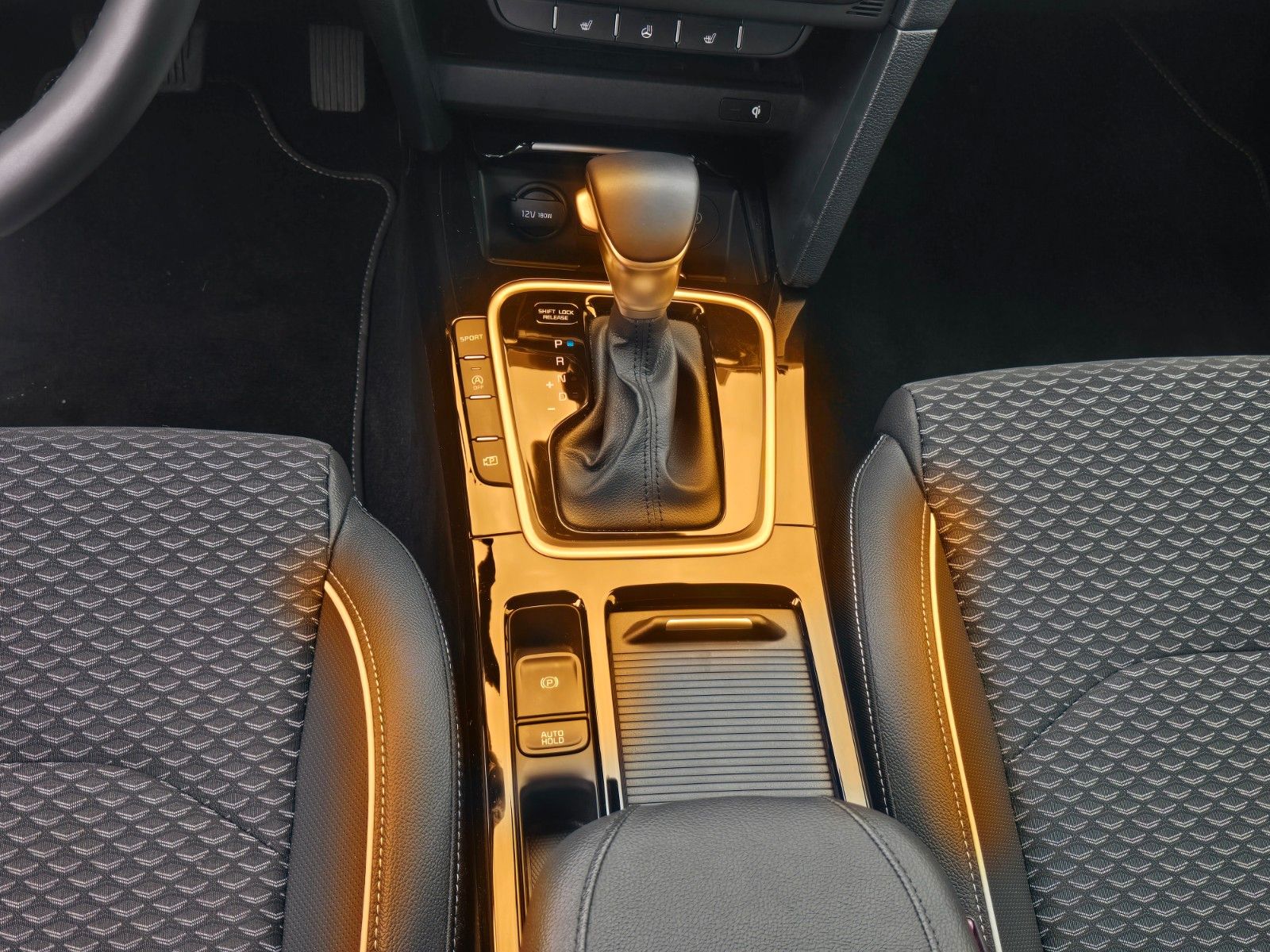 Fahrzeugabbildung Kia XCeed 1.5 T-GDI 140 PS DCT Spirit XCL