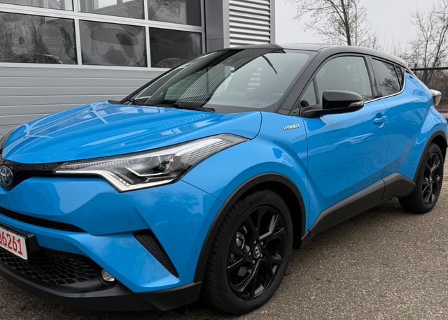 Toyota C-HR Hybrid Style Selection