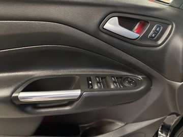 Ford Kuga Titanium *1. Hand*Klima*SHZ*Bluetooth*PDC*