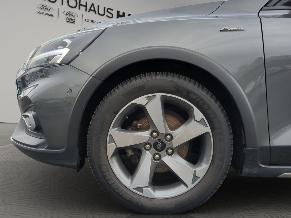 Fahrzeugabbildung Ford Focus ACTIVE EcoBoost AHK/LED/RFK