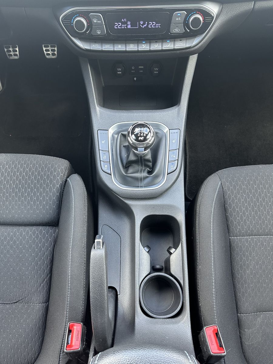 Fahrzeugabbildung Hyundai i30 N Performance NAV+LED+SHZ+KAMERA+TEMPO+2Hd