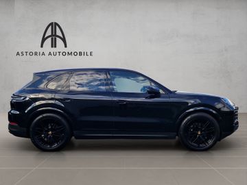Porsche Cayenne - 6