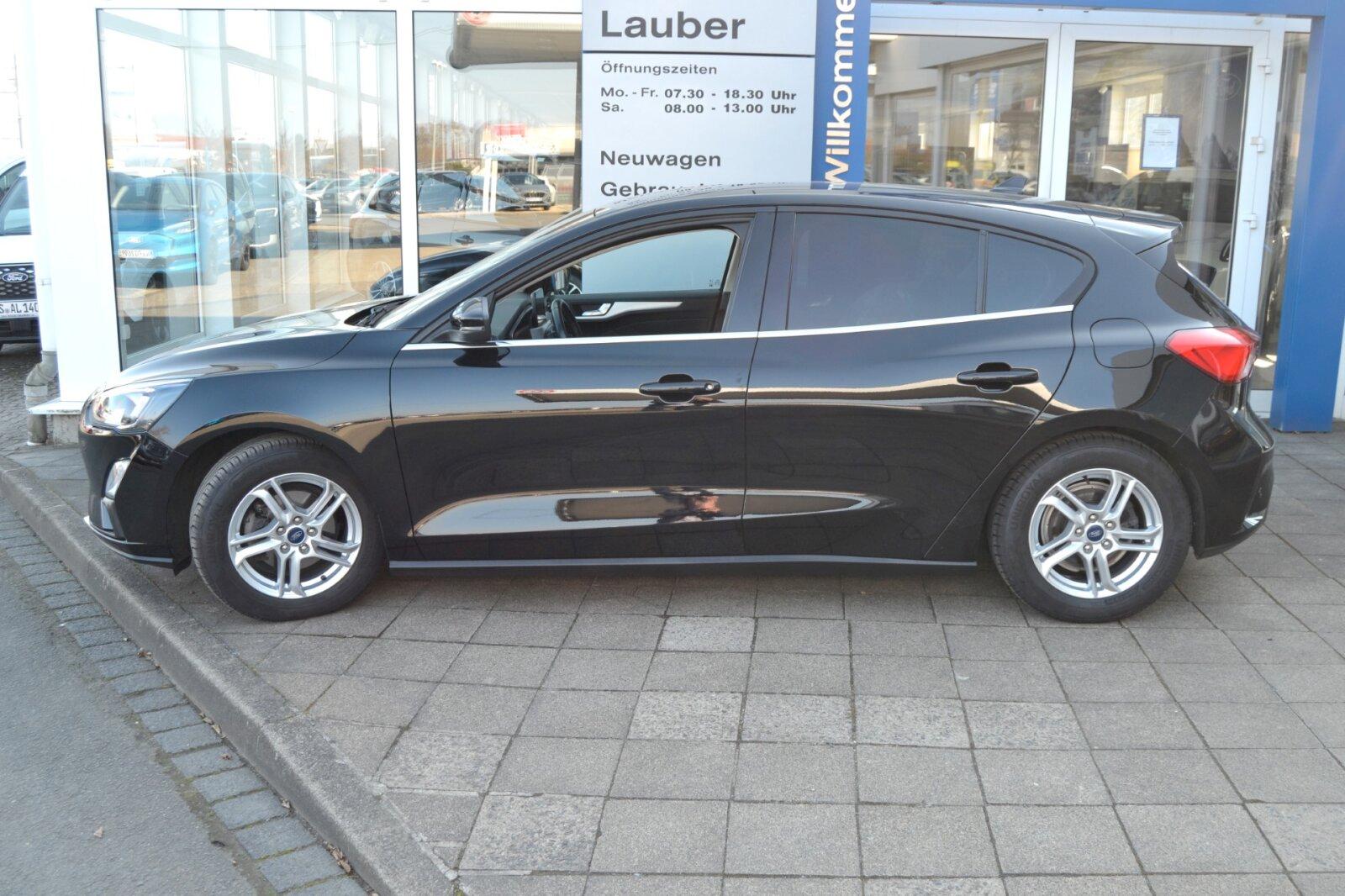 Ford Focus 1,0 Cool+Connect AutoAC Navi+Sync LED PDC