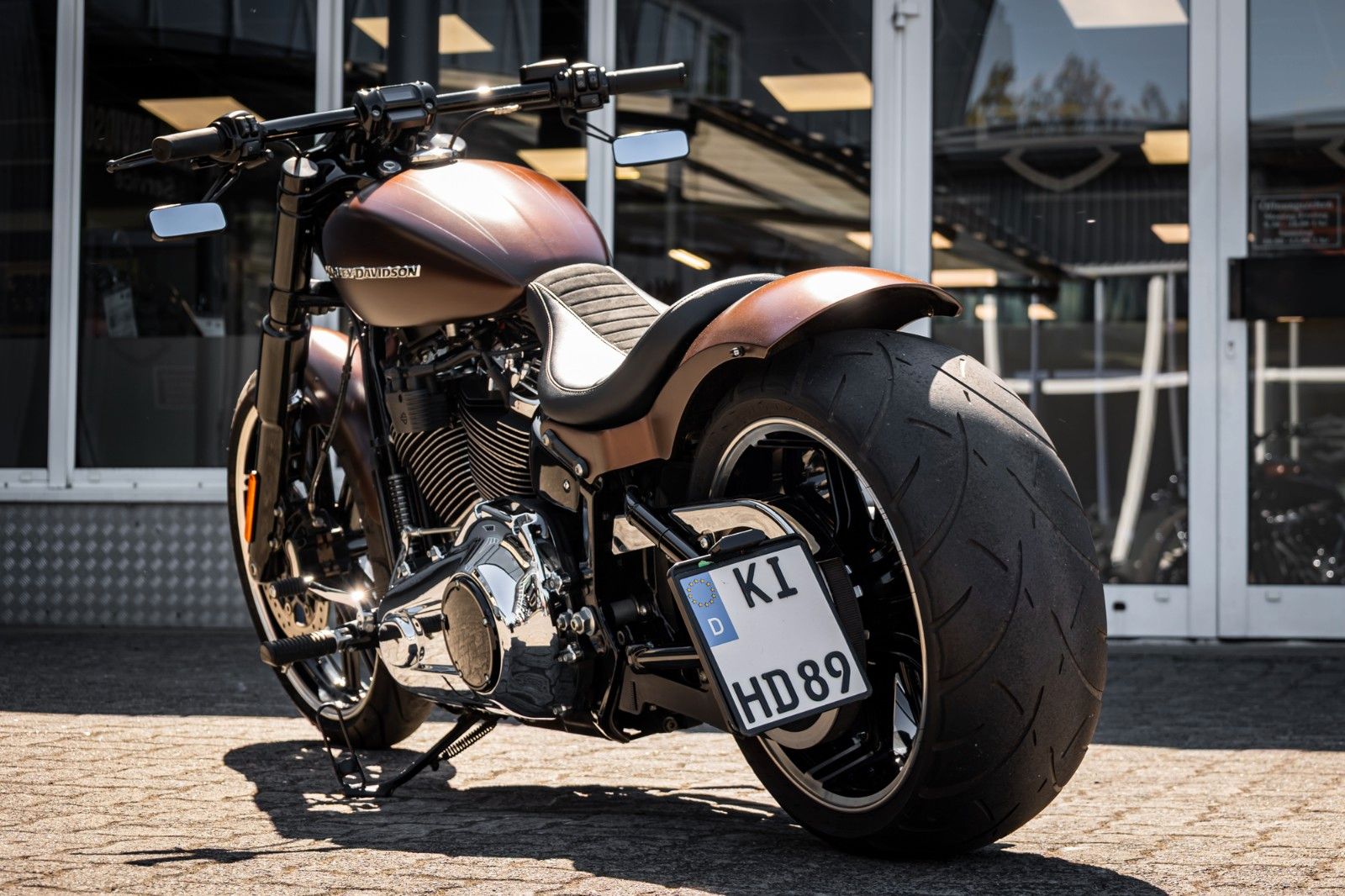 Fahrzeugabbildung Harley-Davidson BREAKOUT FXBR - Jekill & Hyde - Screaming Eagle