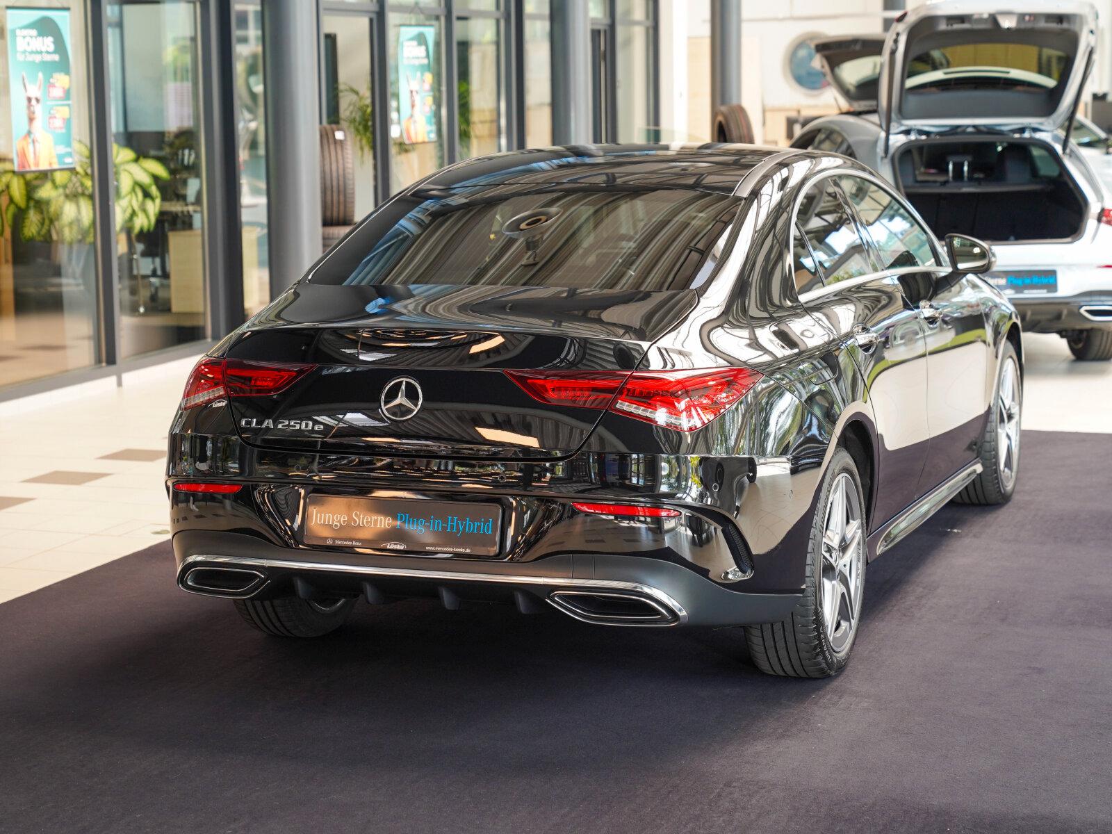 Mercedes-Benz CLA 250 e Coupé AMG Line Pano Keyless Panorama