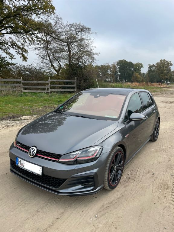 Image of Volkswagen Golf