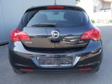 Opel Astra J Lim. 5-trg. 1.7 CDTI Design Edition - Opel Astra aus 2011 mit Diesel-Antrieb