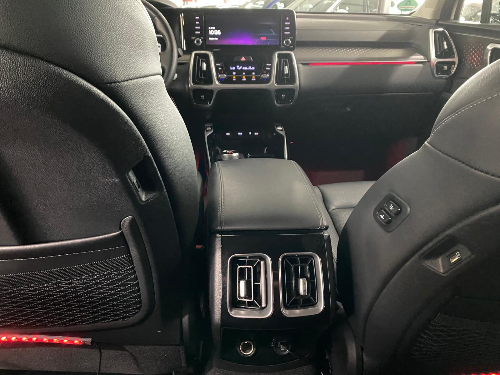 Fahrzeugabbildung Kia Sorento 2.2 CRDi Spirit 2WD/Navi/LED/1.Hd/U-Frei