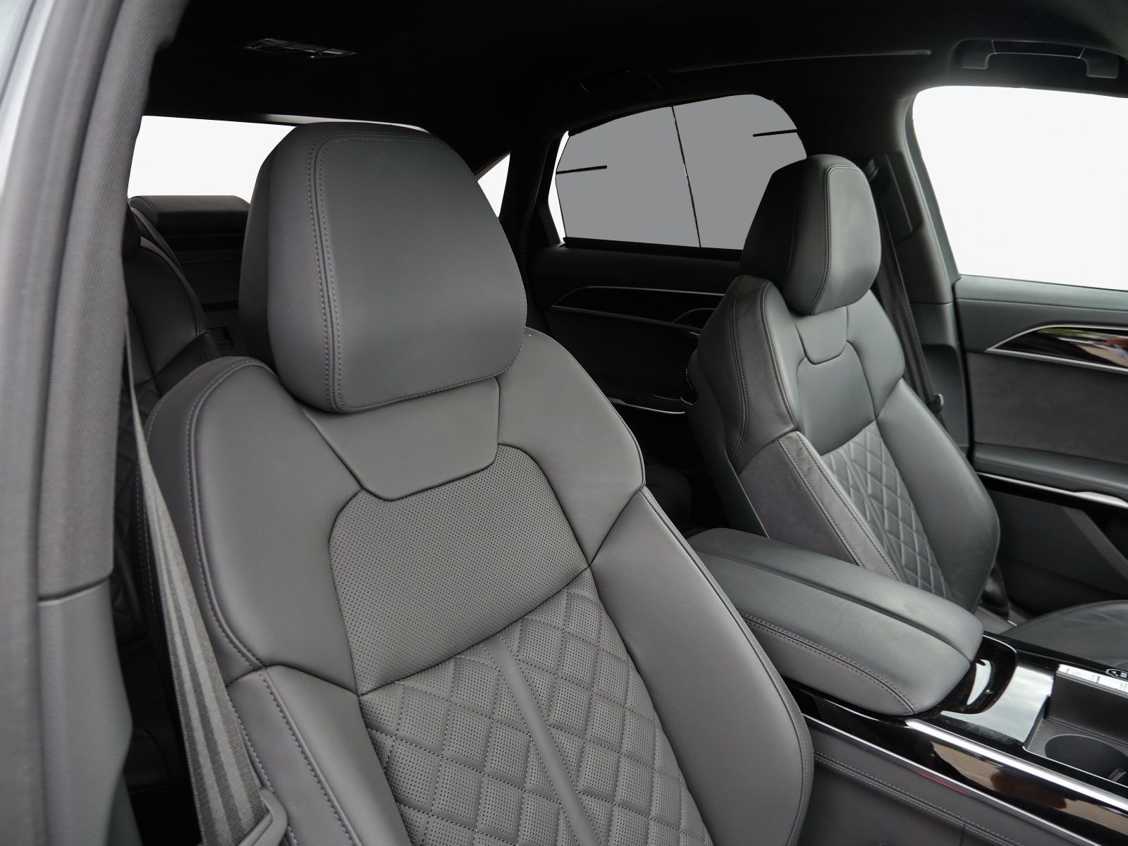 Audi A8 - Bild 11