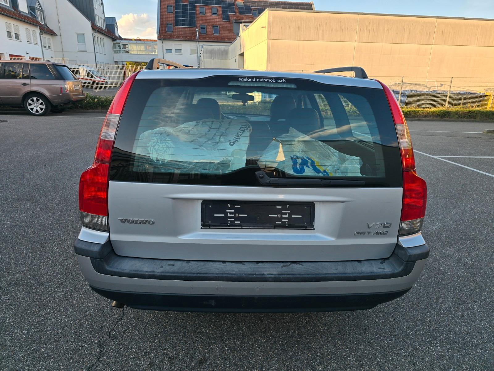 Volvo V70 2004 — photo 6