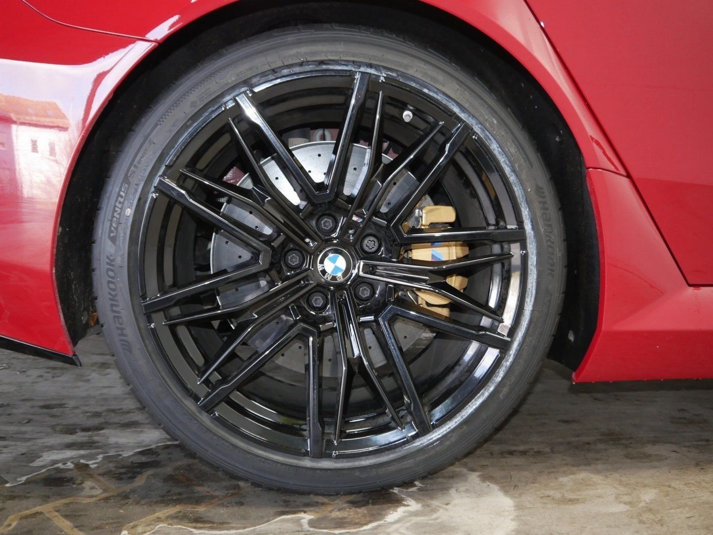 Fahrzeugeinzelansicht 20 Fahrzeugabbildung BMW M5 Limousine M Drivers P., M Carbon Keramik-Brem