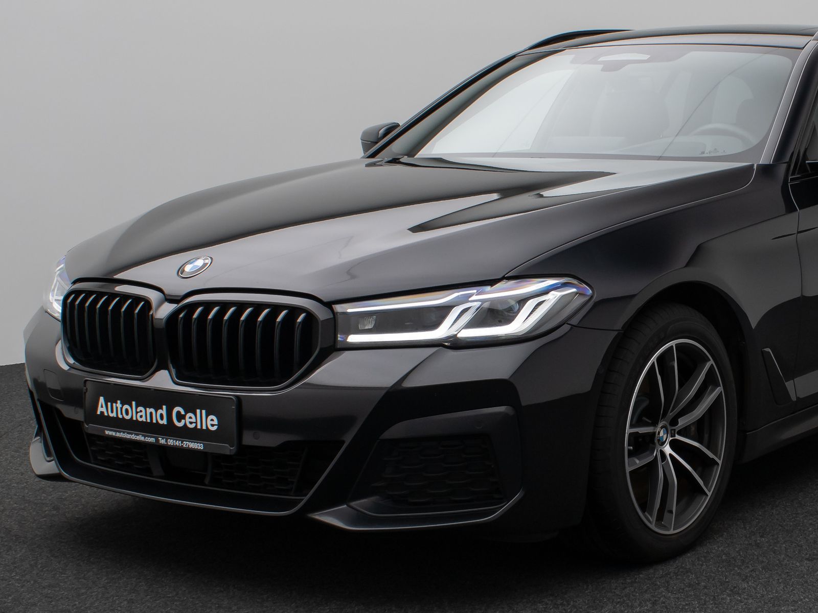 Fahrzeugabbildung BMW 540d xD M Sport Panorama Kamera Laser HUD AHK