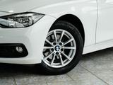 BMW 320i Advantage - BMW 320 mit 5 Türen