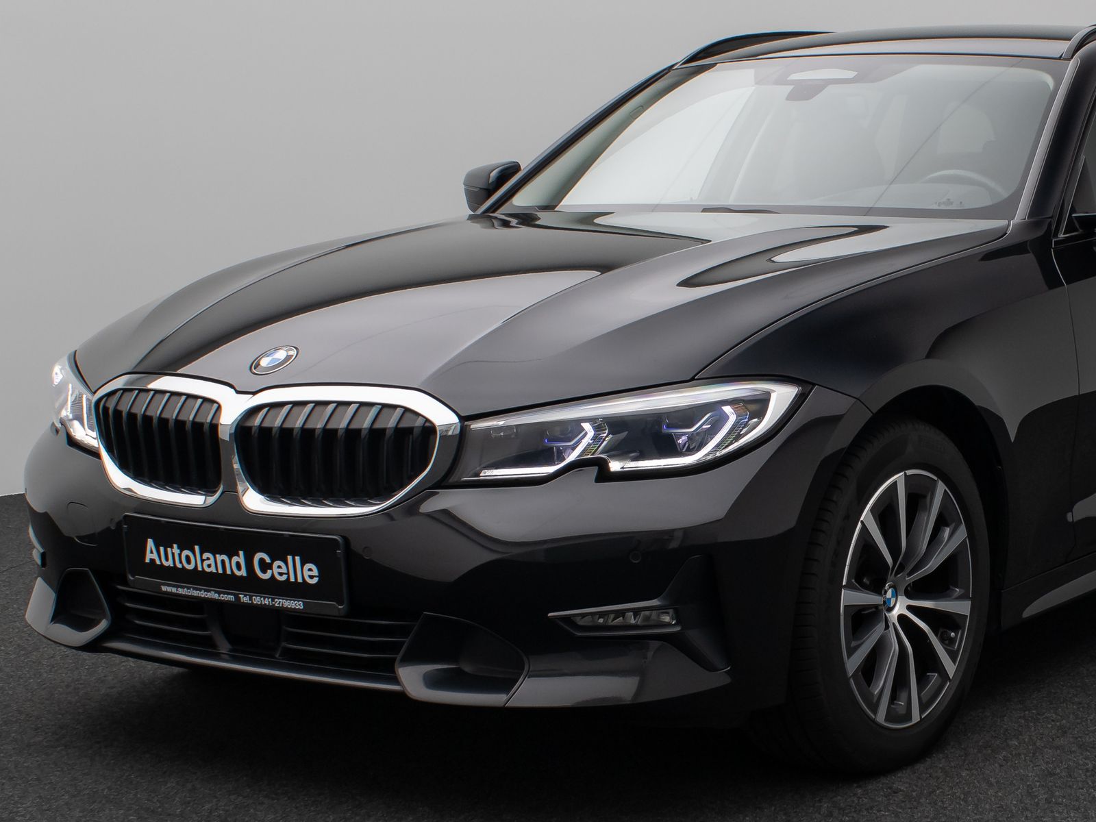 Fahrzeugabbildung BMW 320d xD SportLine Laser HUD DAB H/K Komfort Alar