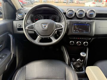 Dacia Duster II Celeb. 15 Years+Navi+Kamera+AHK+SHZ