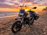 Moto Guzzi V85 TT Travel, große GIVI Scheibe u.v.m. - MOTO GUZZI ENDURO