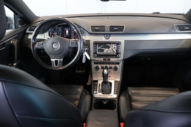 Volkswagen Passat Alltrack 2.0 TDI DSG 4M STDHZG+PANO+AHK