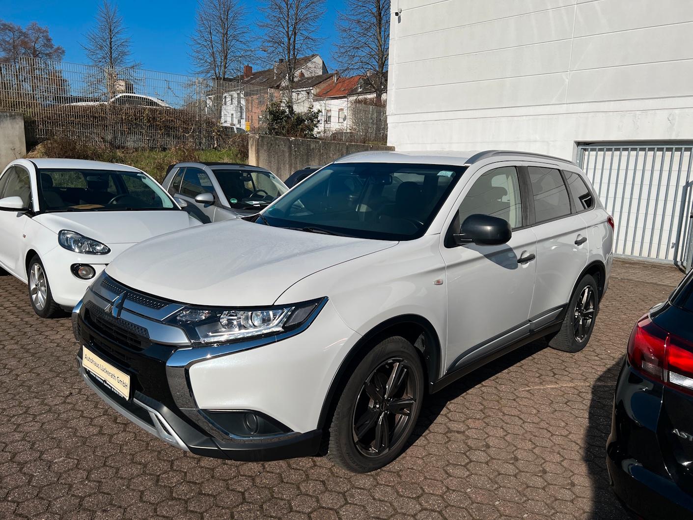 Mitsubishi Outlander 2.0 2WD