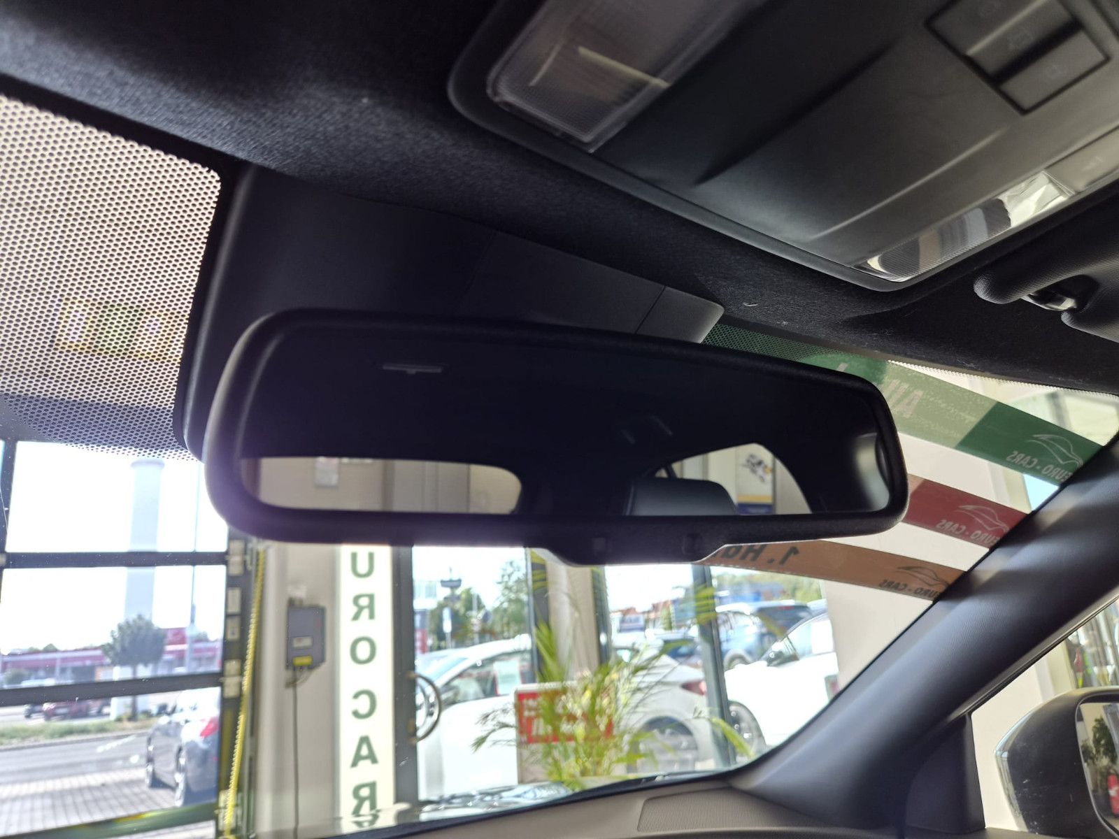 Fahrzeugabbildung Mitsubishi Eclipse Cross / KAMERA / 1. Hand PLUG IN