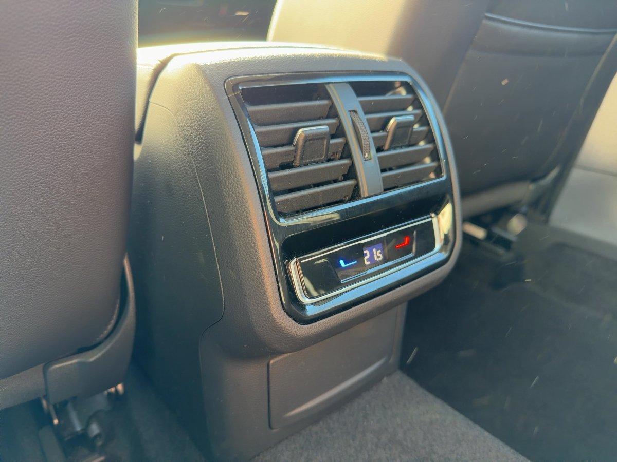 Volkswagen Passat 2.0 TDI DSG 4Motion NAVI+KAM+LED, миниатюра 21