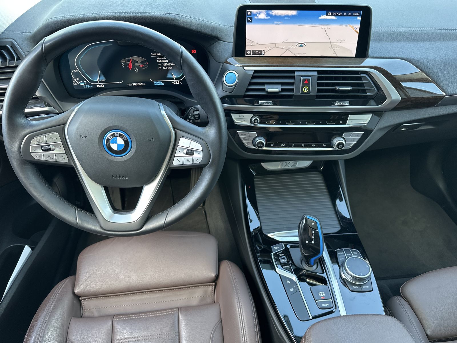 Fahrzeugabbildung BMW iX3 Impressive NAV+LED+H&K+360°+HEAD-UP+20ZO+1HD