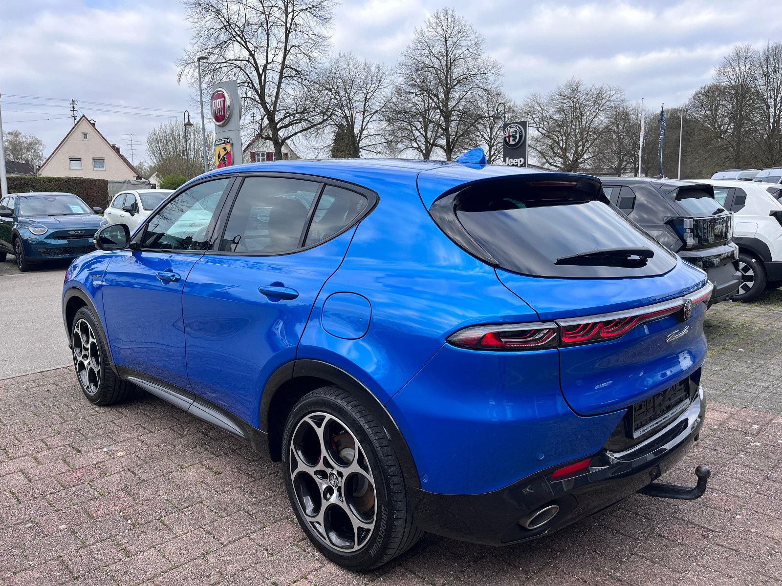 Fahrzeugabbildung Alfa Romeo Tonale Veloce Plug-In-Hybrid AWD
