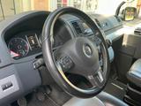 Volkswagen T5 Multivan 2.0 TDI Edition 25 - VW T5 Gebrauchtwagen in Stuttgart