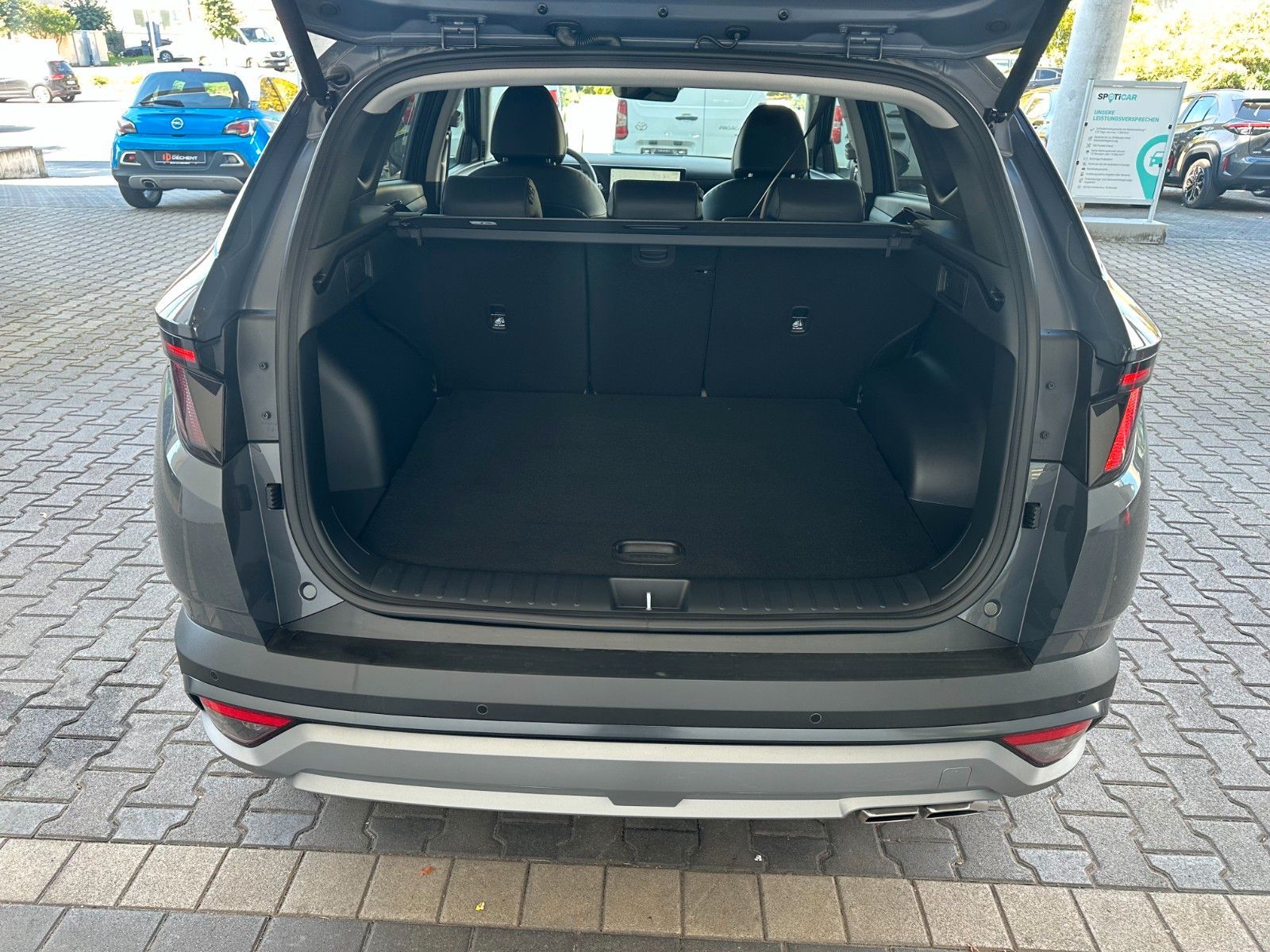 Fahrzeugabbildung Hyundai Tucson 1.6 T-GDI Trend Kamera,LED,Navi,SHZ,ACC