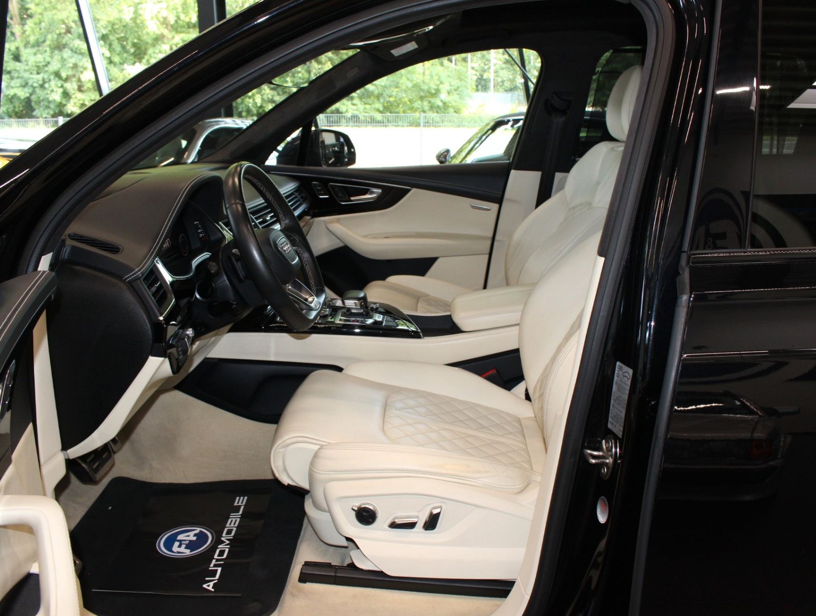Fahrzeugabbildung Audi SQ7 4.0 TDI quattro NP 178K*Voll