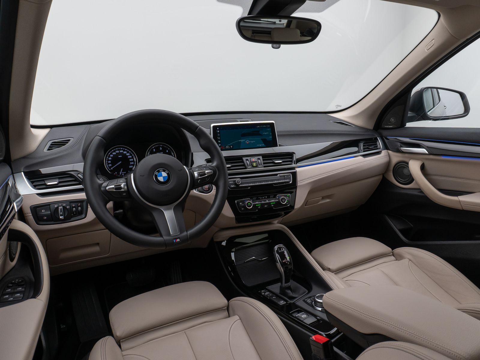 Fahrzeugabbildung BMW X1 xD25d xLine H/K DAB Parkassis AHK Alarm Sport