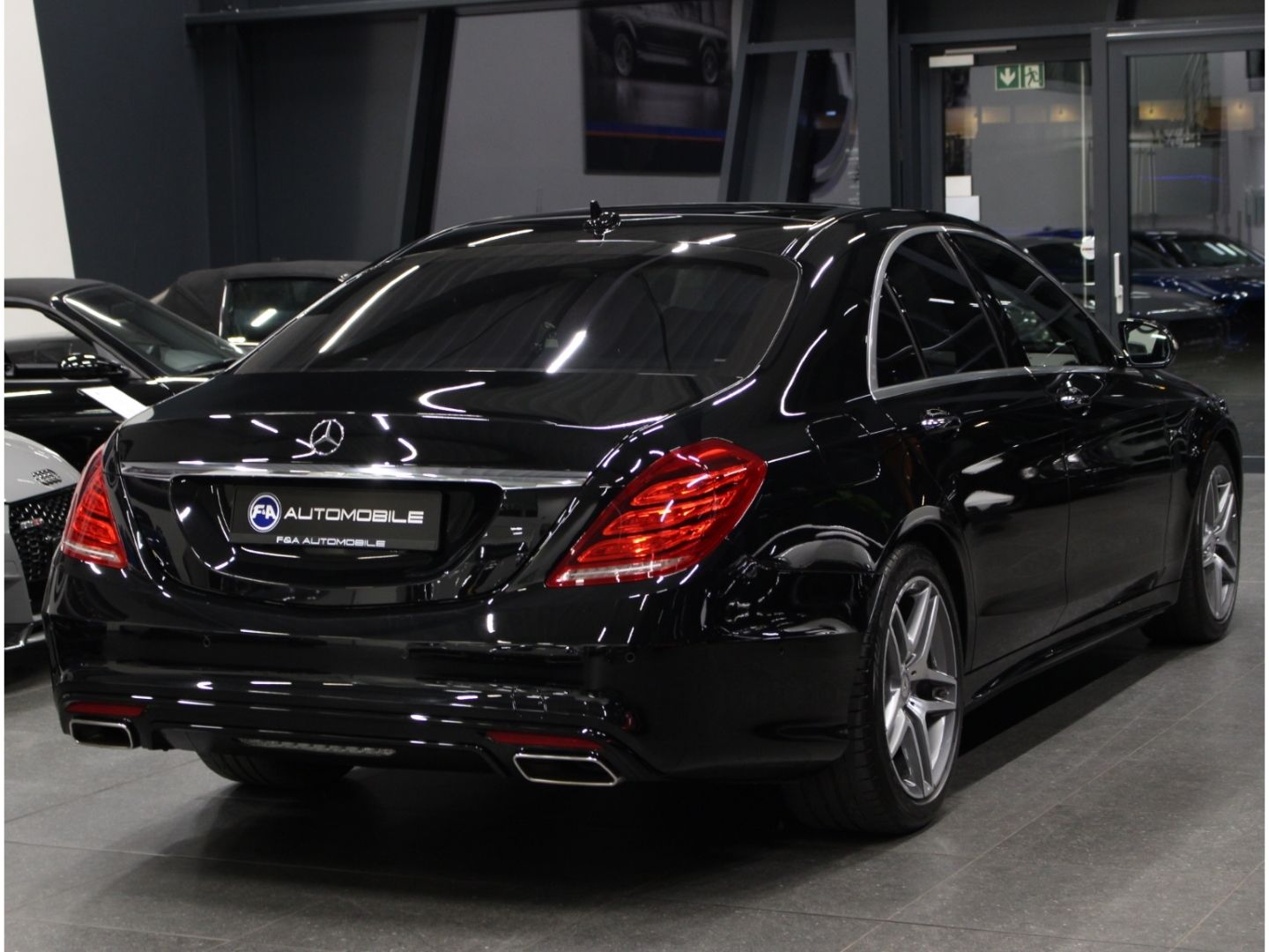Fahrzeugabbildung Mercedes-Benz S 500 AMG Line Nachtsicht*Burmester*Voll*