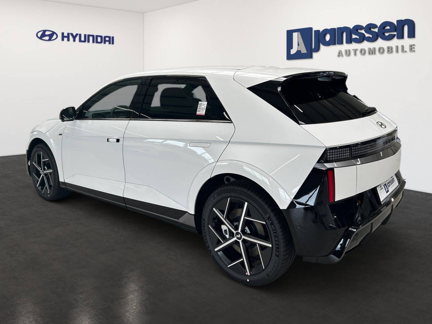 Fahrzeugabbildung Hyundai IONIQ 5 (MY27) 84 kWh 2WD (229 PS) N Line X