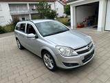 Opel Astra Caravan 1.7 CDTI 81kW - - Opel Astra aus 2008: 1.7