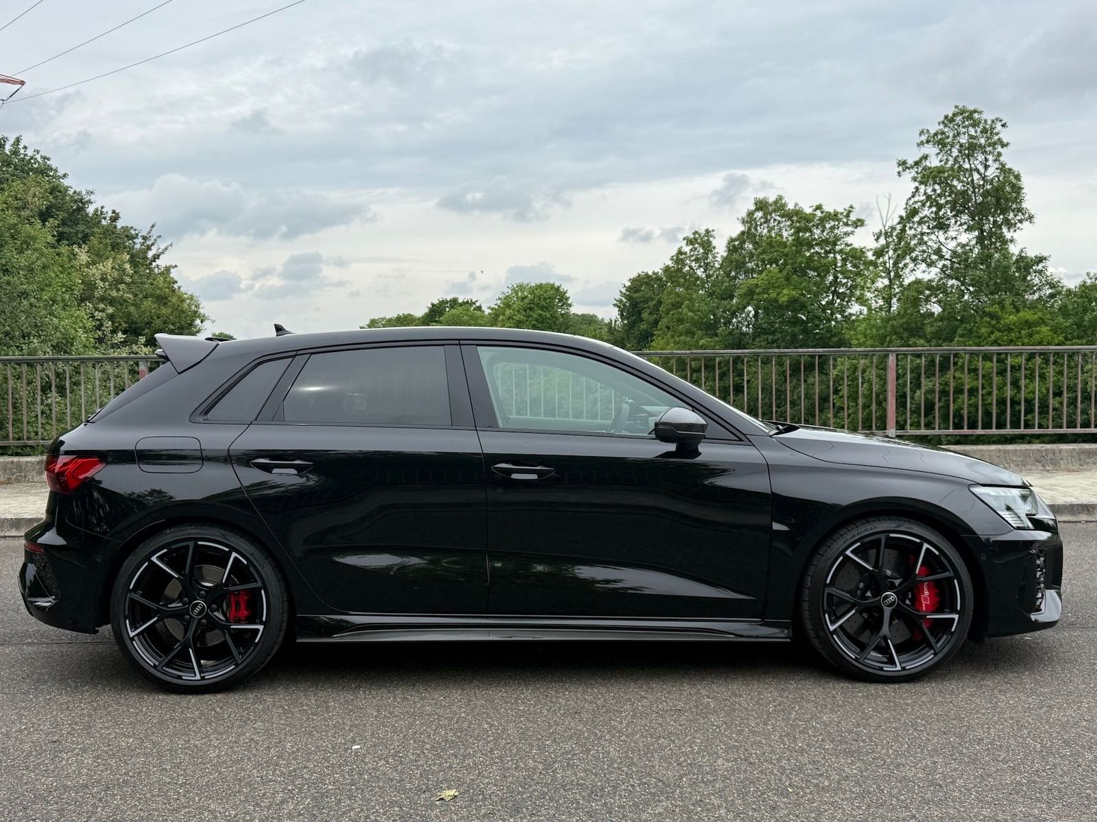 Fahrzeugabbildung Audi RS3 Sportback KERAMIK|DYNAMIK+|290|HUD|PANO|360°