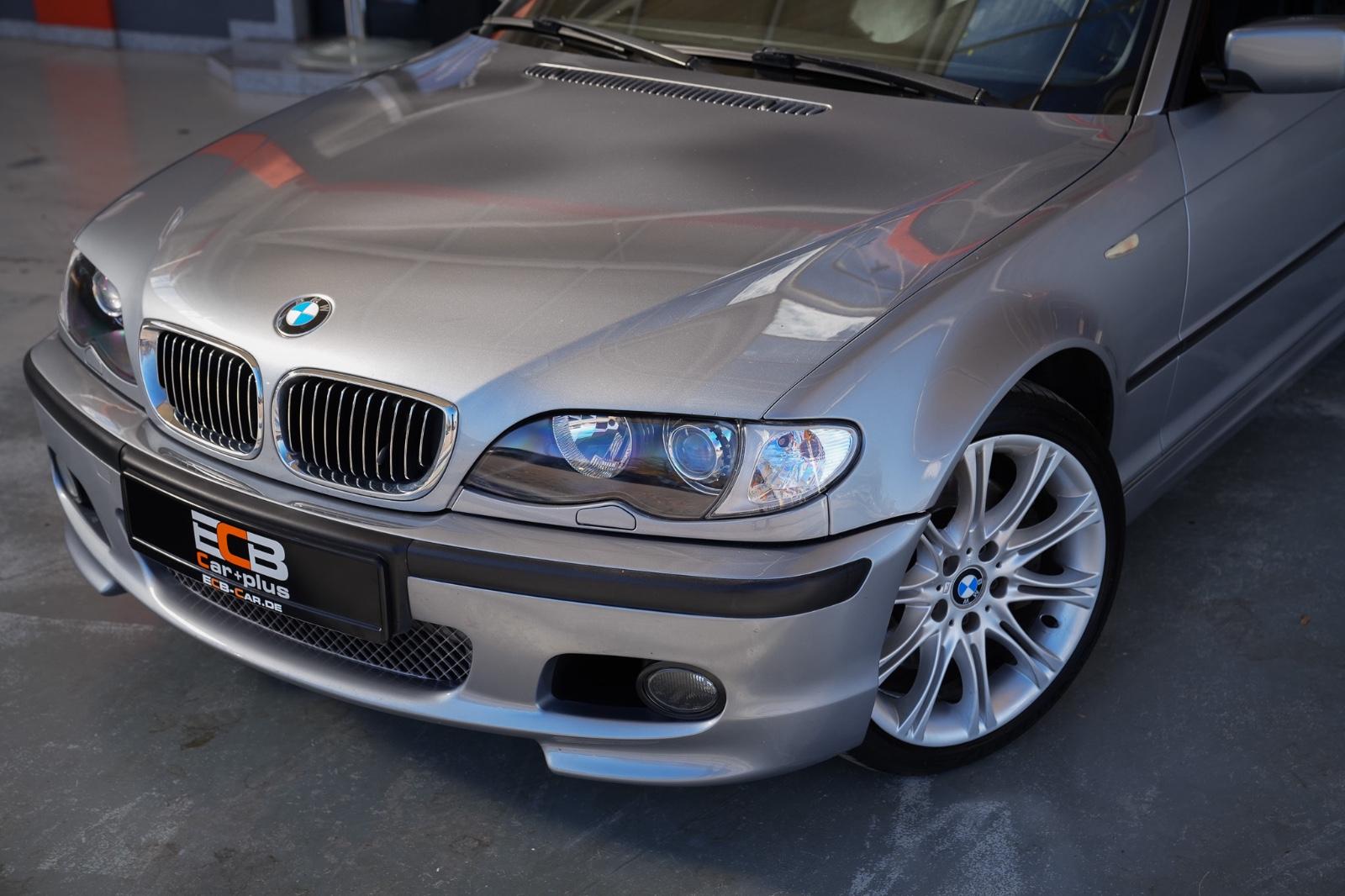 BMW 330 2004 — rear view