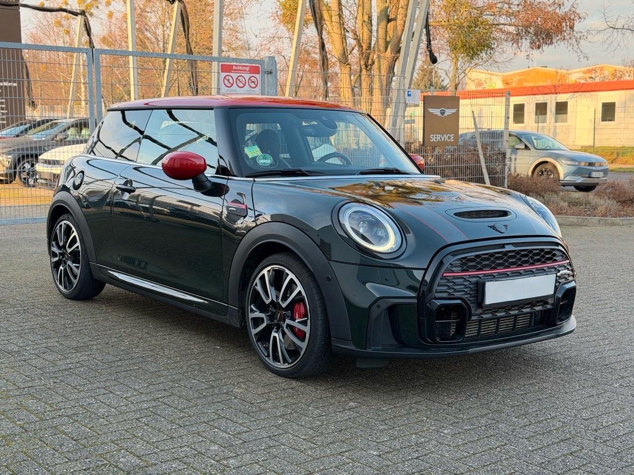 MINI John Cooper Works HUD H&K KeyGo Kam Virt-Cockpit