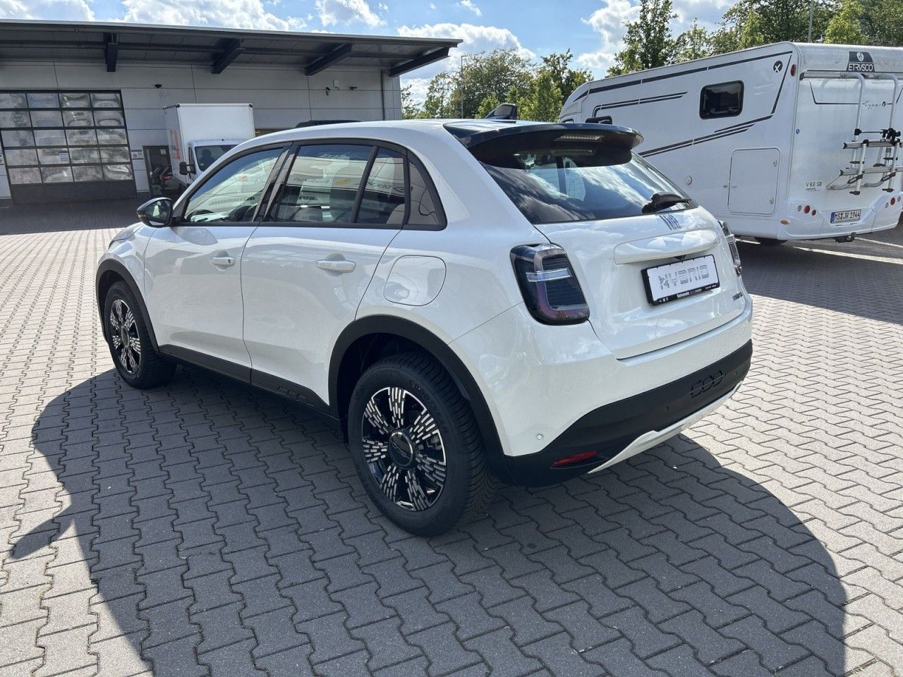 Fiat 600 Hybrid Business Edition imagem 2