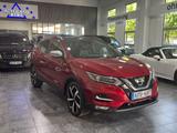 Nissan Qashqai 1,2i Tekna+*Autom.*Leder*Pano*Keyl.*Navi - Nissan Qashqai Gebrauchtwagen in München