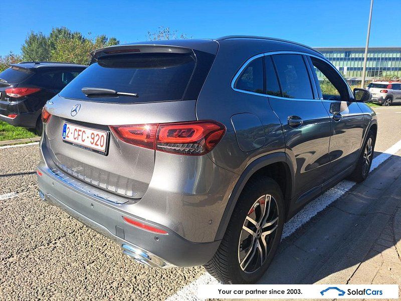 Mercedes-Benz GLA 250 e LED Ambient Widescreen Navi 1/2 Sport imagem 2