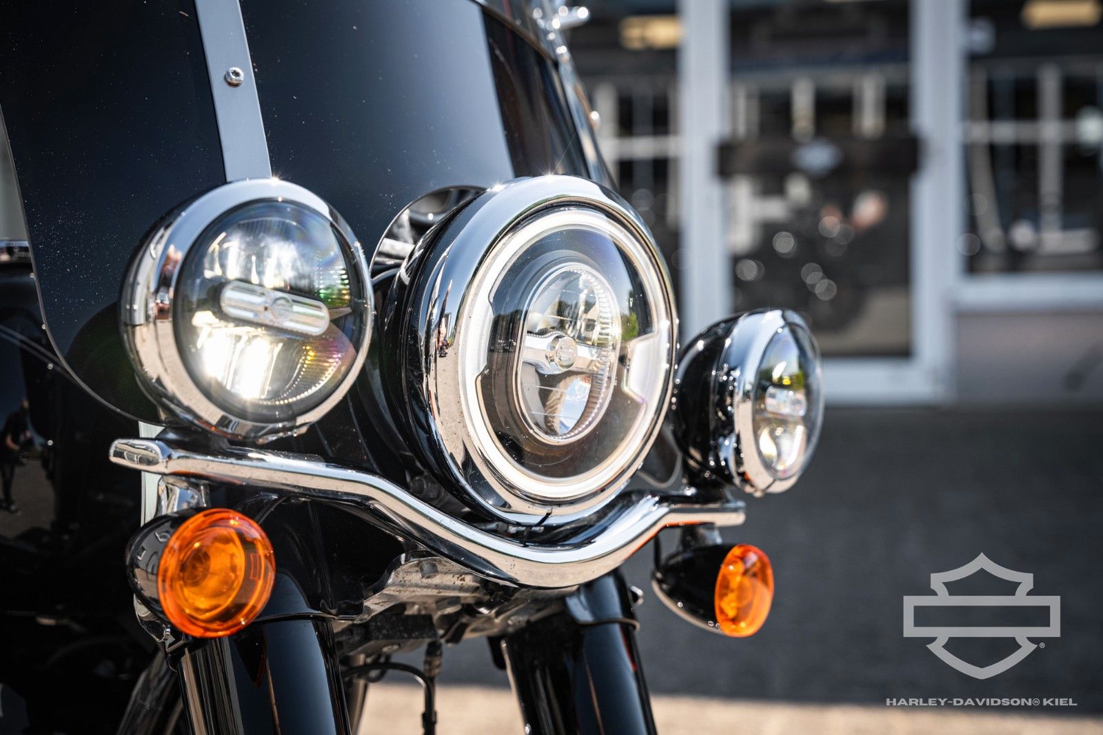 Fahrzeugabbildung Harley-Davidson FLHCS Heritage 114  - Erste Hand -