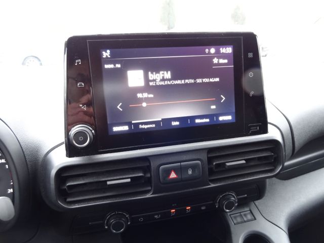 Fahrzeugabbildung Opel Combo E Cargo Selection/35TKM/1.Hd/
