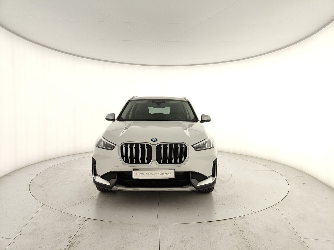 BMW X1 sdrive18i X-Line auto imagem 2