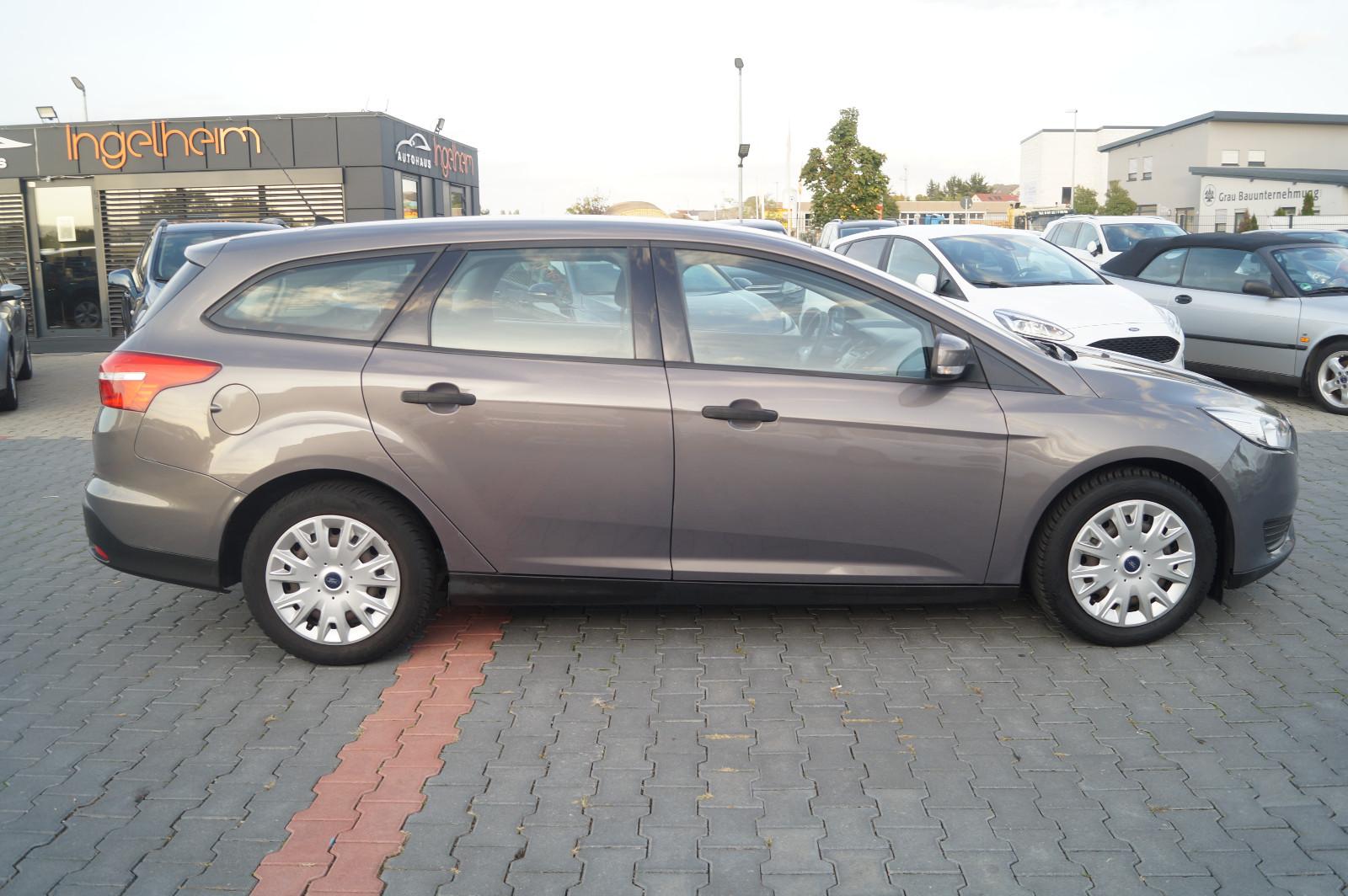 Ford Focus 2015 — photo 8