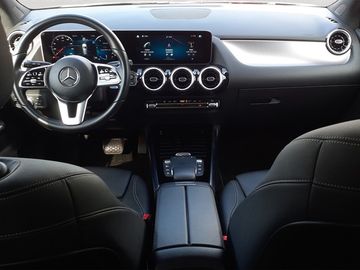 Mercedes E 200 - 10