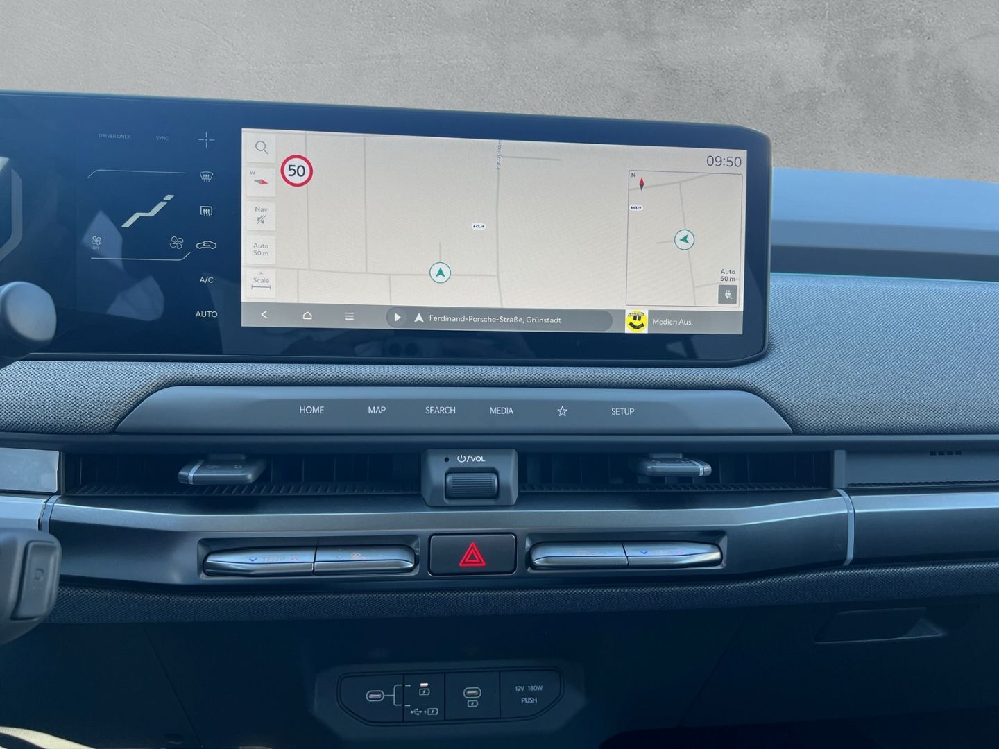 Fahrzeugabbildung Kia EV3 81.4 kWh EARTH *WIC*BUS*UPG*DRIVE*DES*SD*