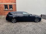 Mercedes-Benz E 200 T Autom. - - gebrauchte Mercedes-Benz E 200 aus dem Jahr 2022