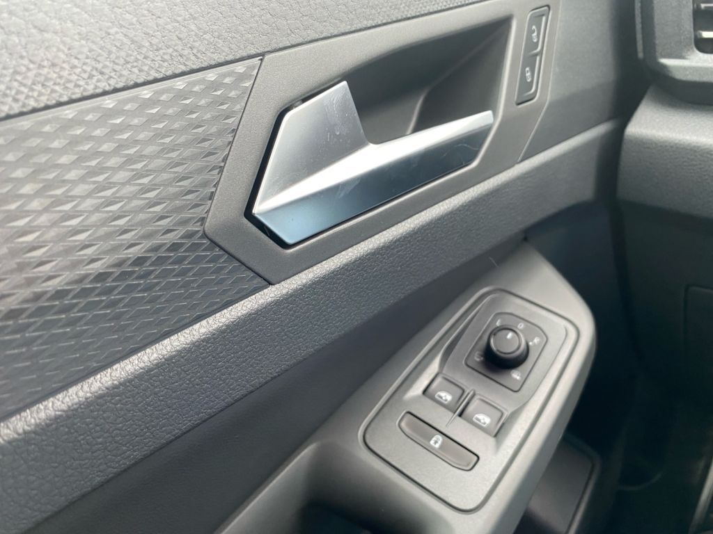 Fahrzeugabbildung Volkswagen Caddy 2.0 TDI (7-Si.) DSG Life Maxi *Assist*LED*