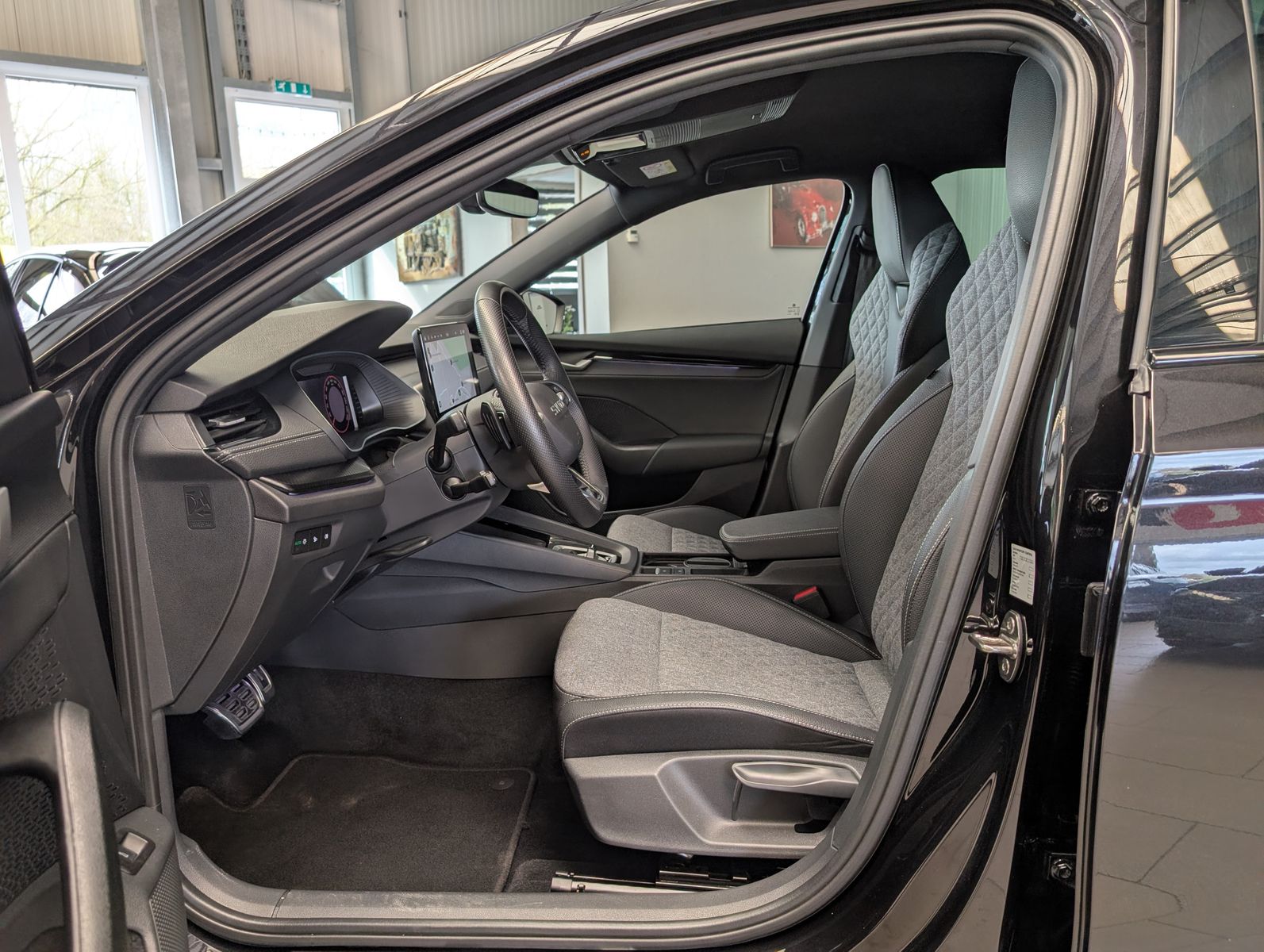 Immagine dell'auto: SKODA Octavia 2.0 TDI DSG Sportline Matrix Cam, anno di produzione 2015