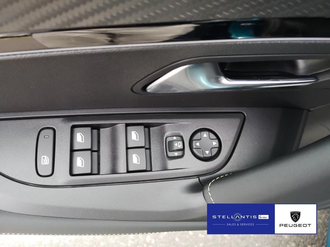 Peugeot 2008 GT Mild HYBRID 145 e-DSC6 SchDach Alcant SH