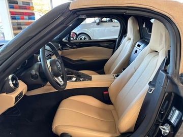 Mazda MX-5 2.0 Kazari Stoffverdeck MatrixBOSE
